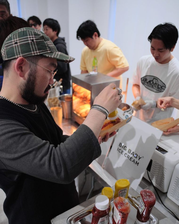 イベント会場でのケータリングの様子